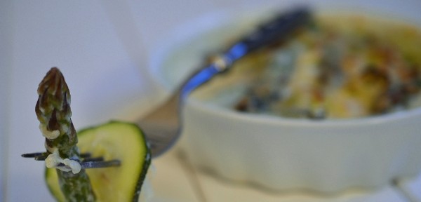 Frühlinghaftes Zucchini-Spargel-Gratin