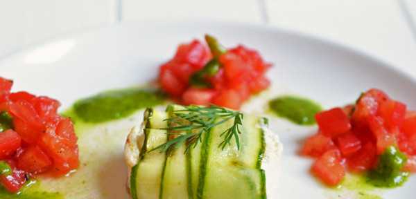 Kulinarisches | Ziegenkäse im Gurkenmantel mit Dill-Limonen-Vinaigrette