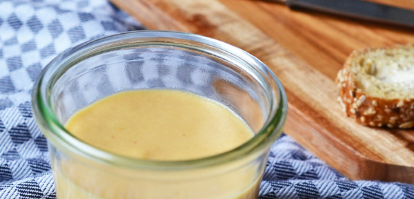 Rhabarber Curd – der neue Star auf meinem Frühstückstisch