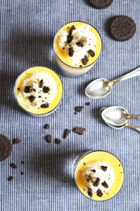 Oreo-Nachtisch zu Ostern: Orekokse, Mascarpone-Creme und Eierlikör als Schichtspeise im Glas