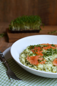 Kräuterrisotto mit Lachs: ein tolles Rezept für den Frühling
