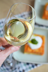 Der Riesling Juwel vom Weingut Eller passt perfekt zur Süßkartoffel-Tortilla