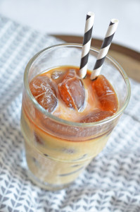 Kaffee-Cocktail: Barraquito on the rocks