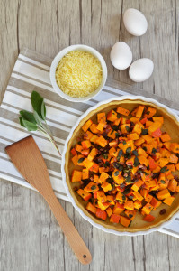 Rezept für Kürbis-Quiche mit Rosinen, Speck und Salbei